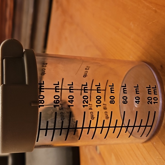 Pampered Chef storage container - Picture 5 of 5